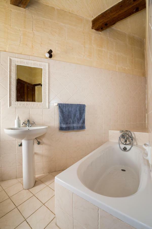 Sunset - Holiday Farmhouse With Large Private Pool In Island Of Gozo Nadur Luaran gambar